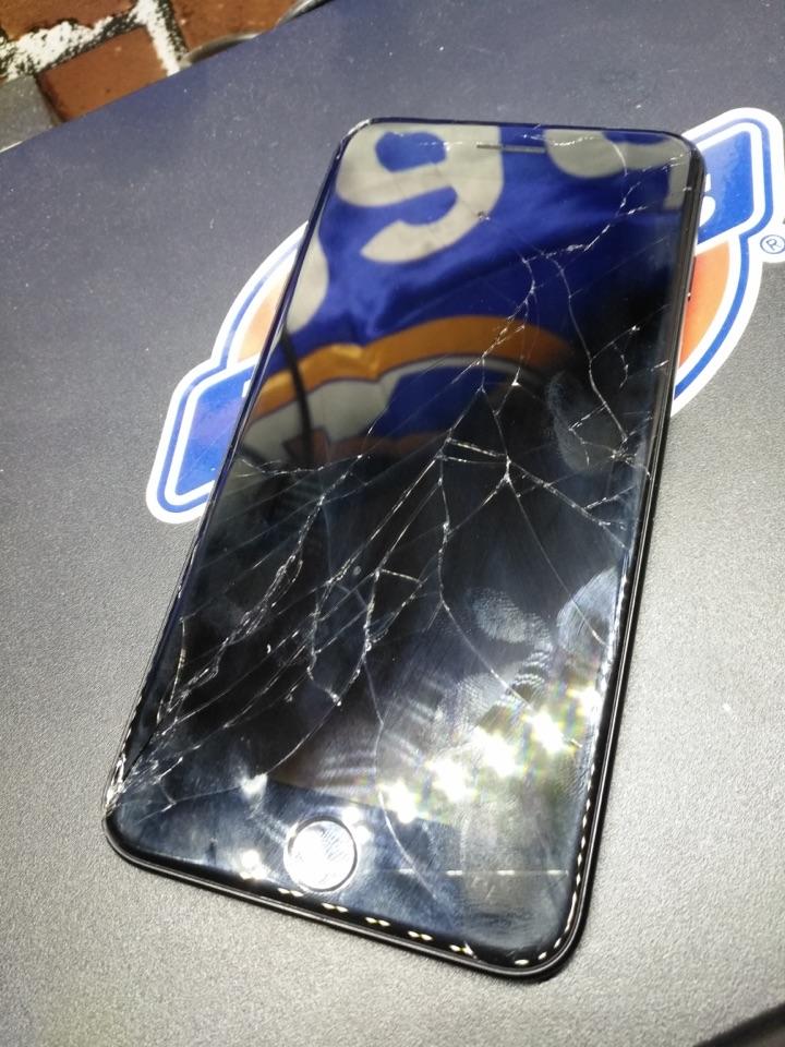 iphone7plus屏幕碎了修在多少钱左右值得修吗有图