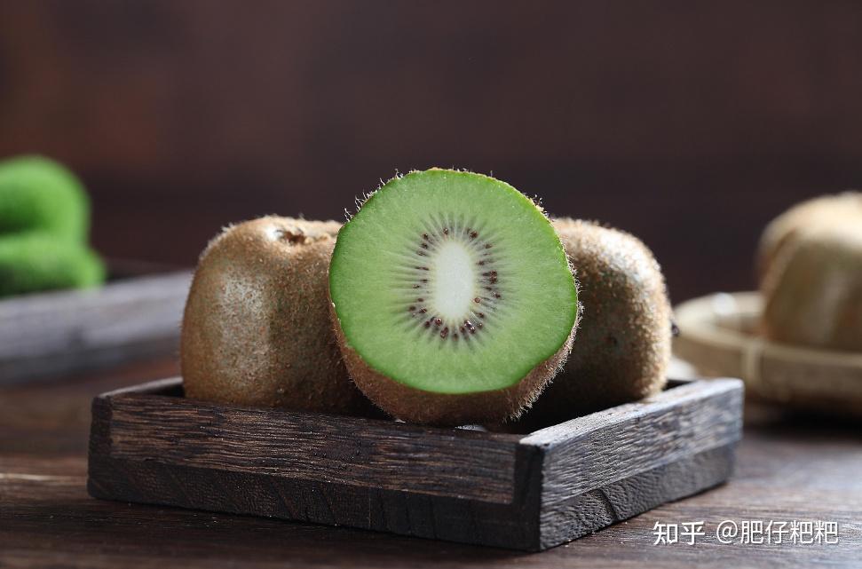 告别高糖,拥抱健康!十种低糖水果,你知道它们的含糖量