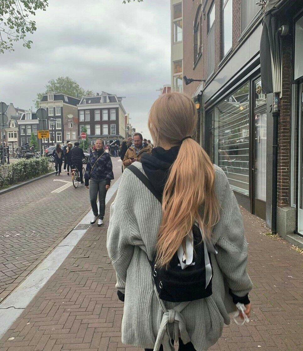 有适合做头像的blackpink的照片吗