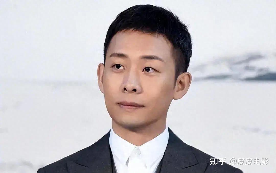 张译一出场,打破所有传言,能给他化解"危机"的人,还是陈思诚 - 知乎