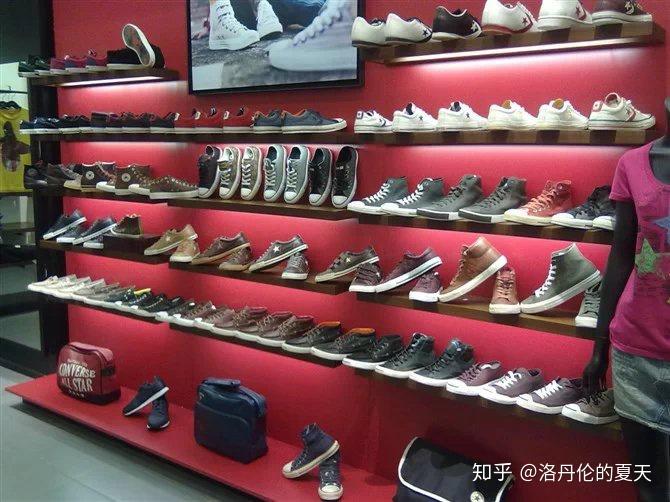 鞋子怎么才能不掉色 v2-40e990a3150092e0fc1fba5a1214ae28_r.jpg