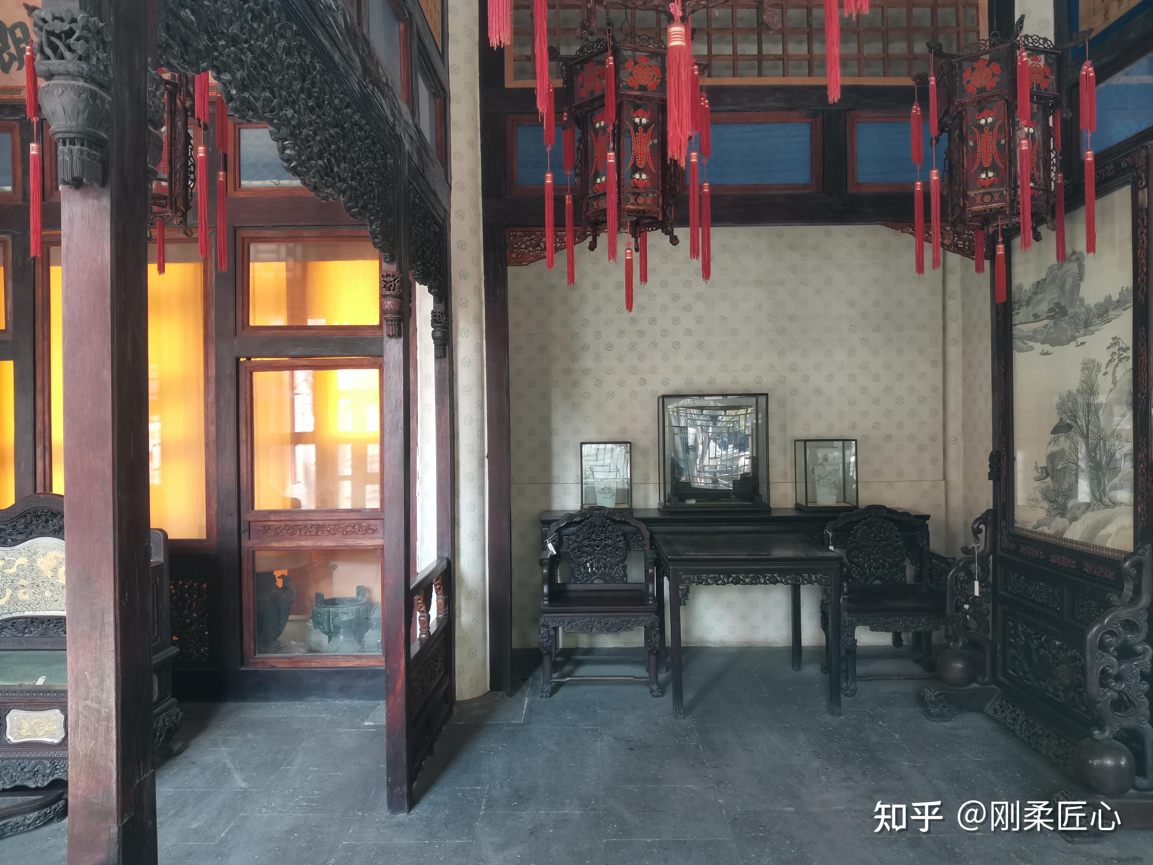 颐和园芳辉殿内景这里存放着慈禧太后的寿礼