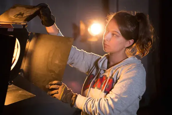 film and tv production mfa1.大学成绩单2.语言要求:托福100,雅思7.