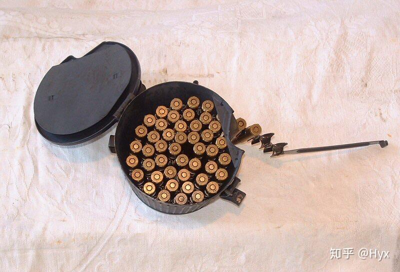 弹链盒与弹链箱比起来区别在哪里