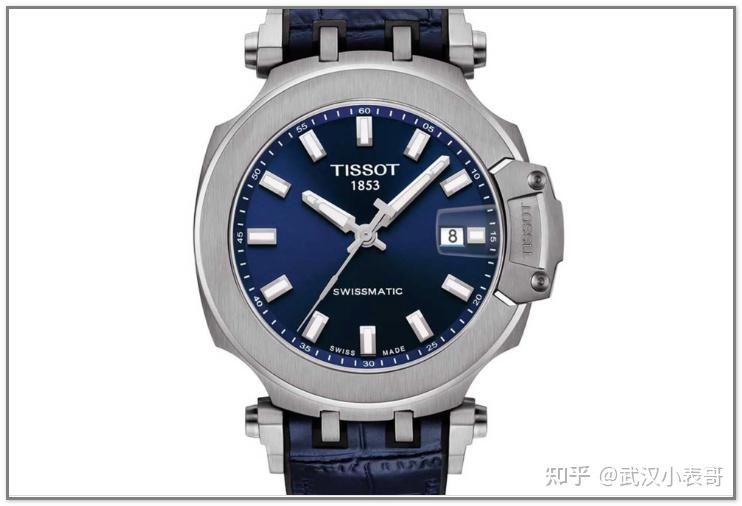 宽度:22 毫米,表耳至表耳:50 毫米,表镜:蓝宝石,防水性能:100 米,机芯