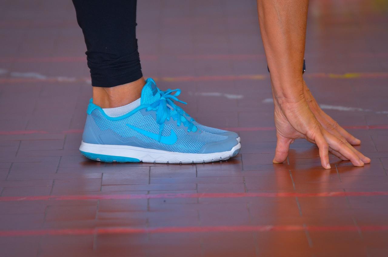 3. 适合路面跑鞋