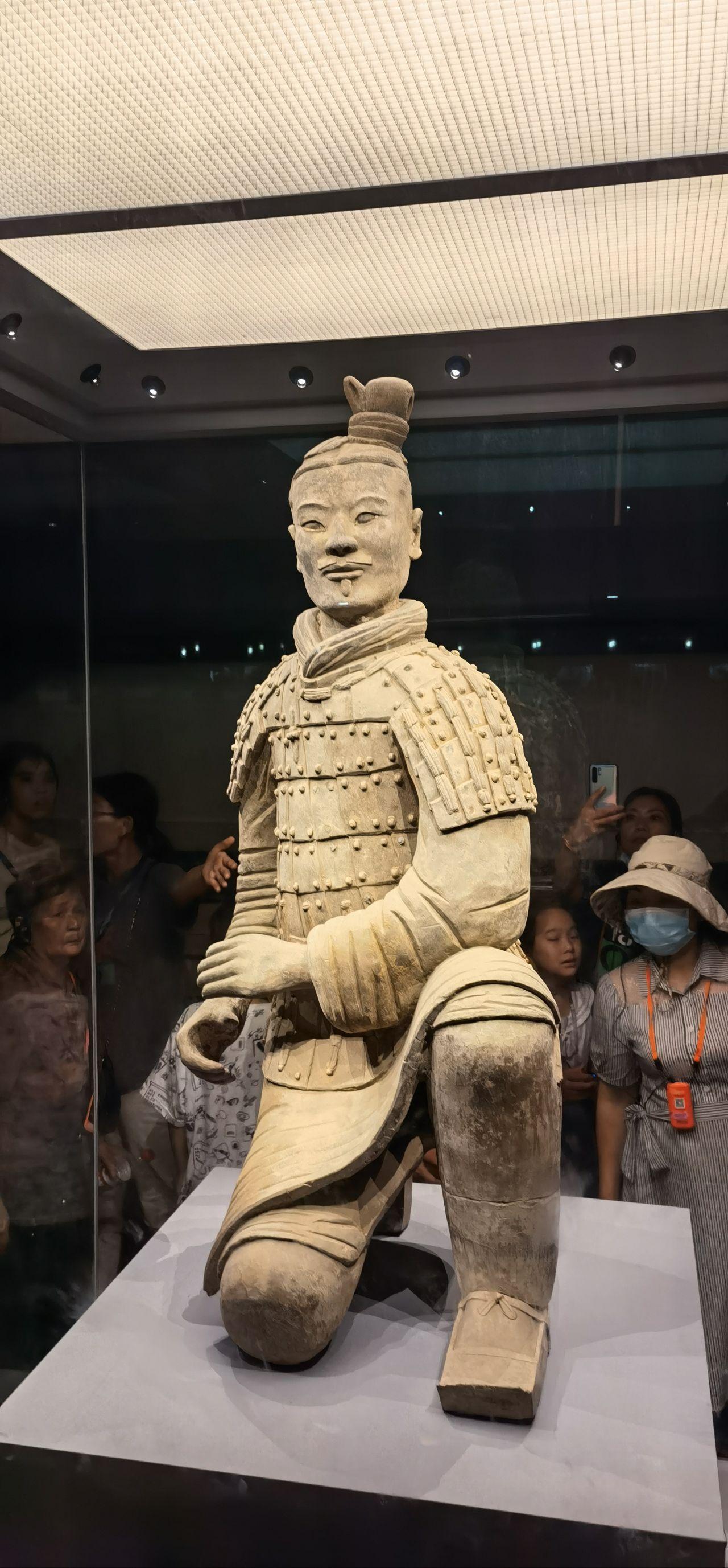 为什么兵马俑和今天中国人长得不像? - 知乎