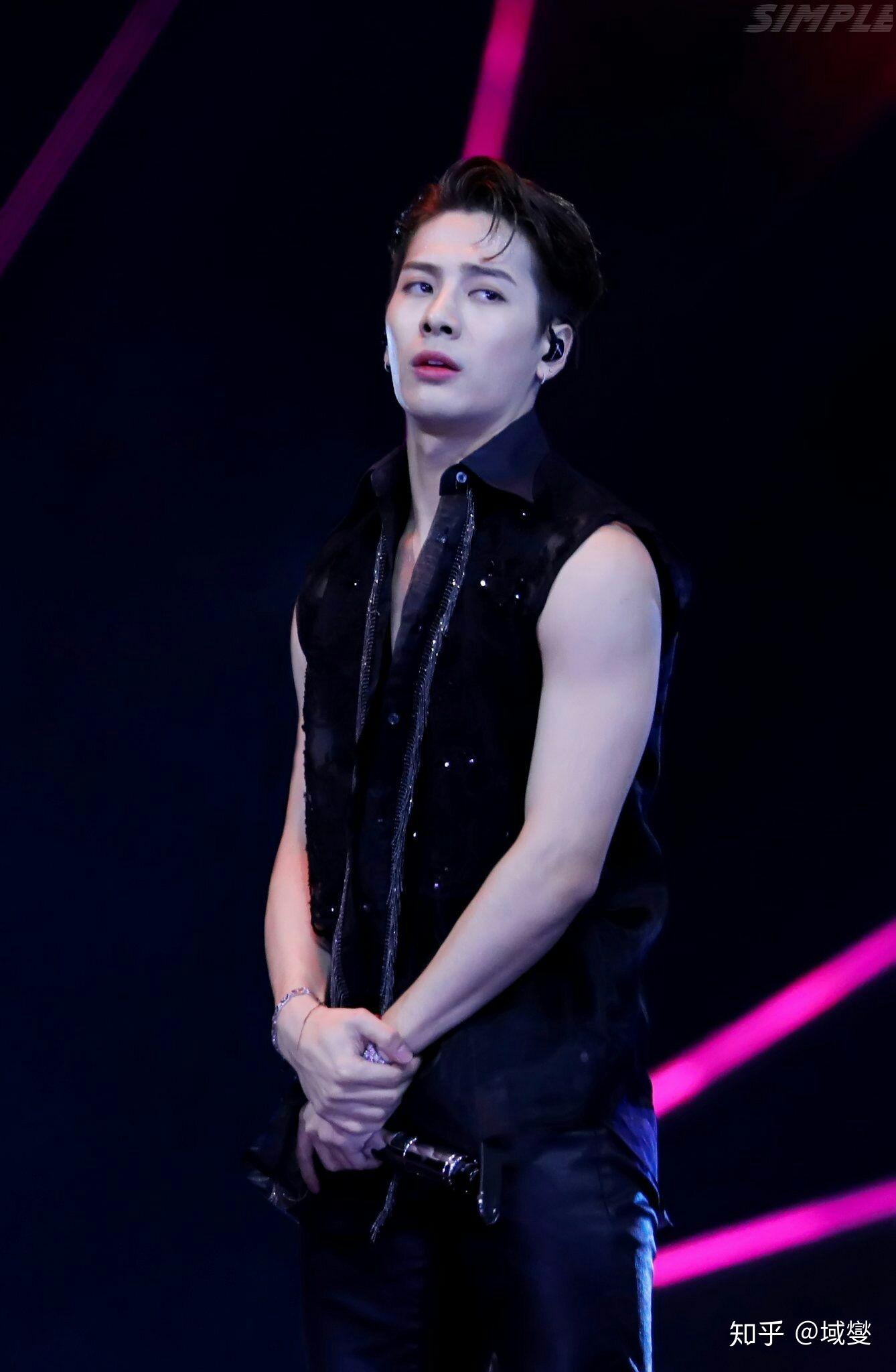 娱乐圈中,有哪个明星是烟嗓?