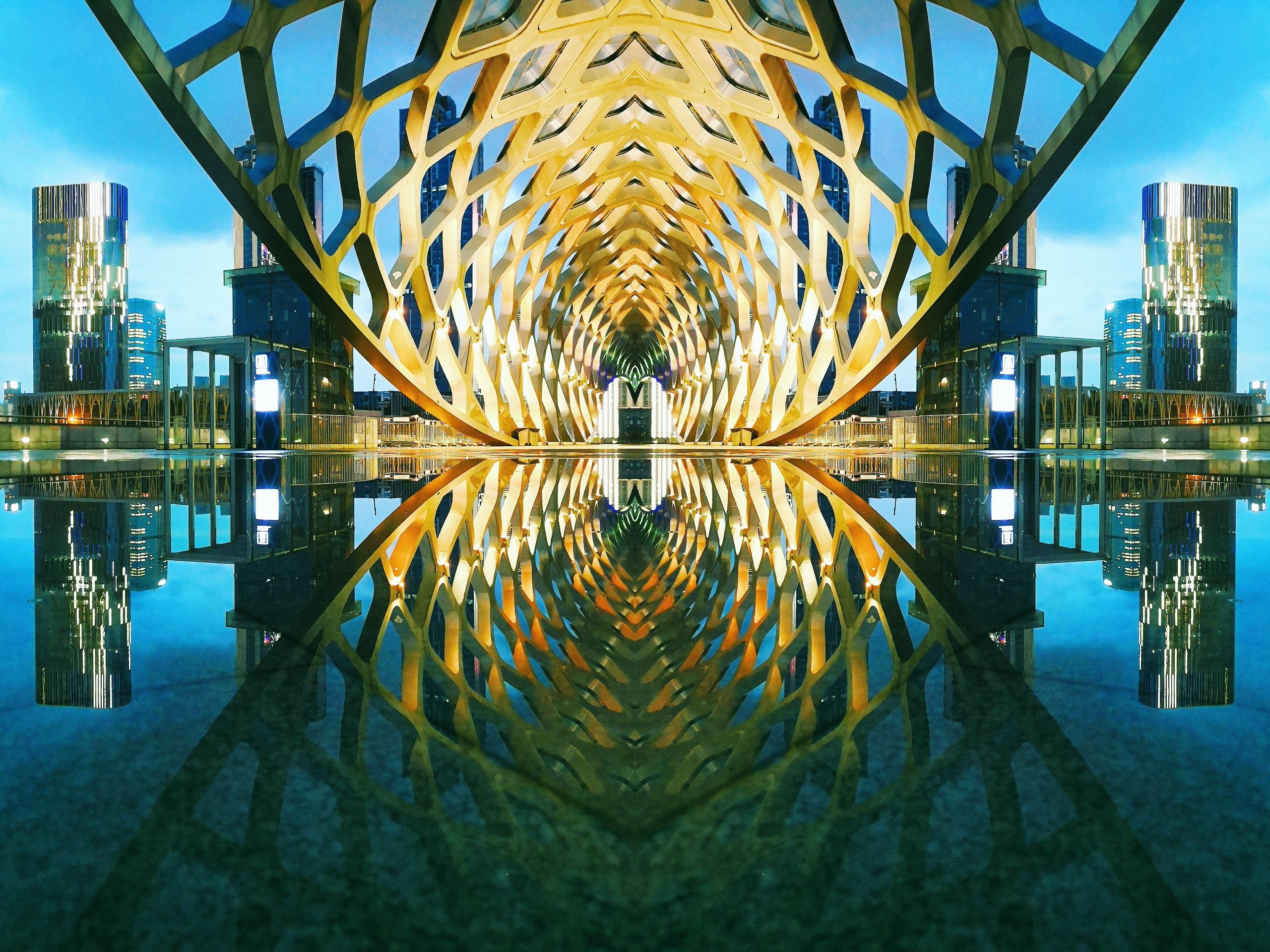 科幻片现场带你打卡深圳8大超现实建筑