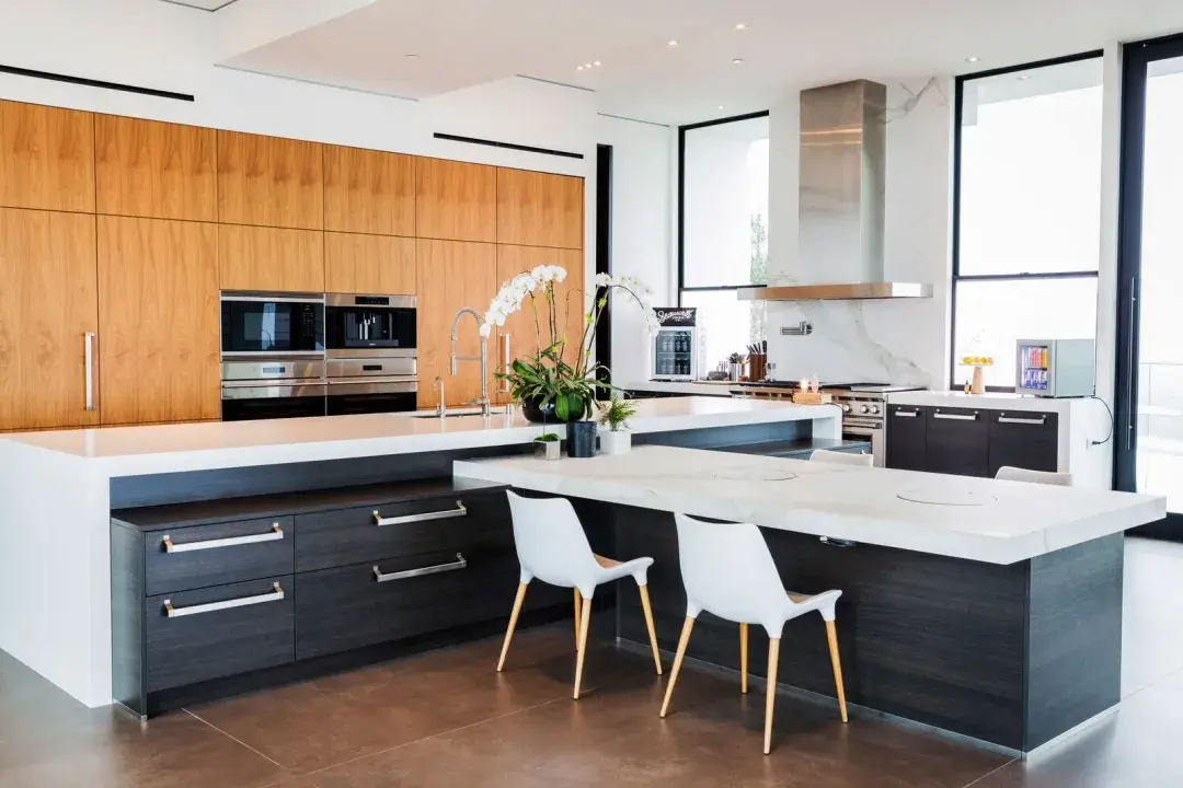 知名dj zedd公开上亿豪宅,还用乐高搭了一个夜店.