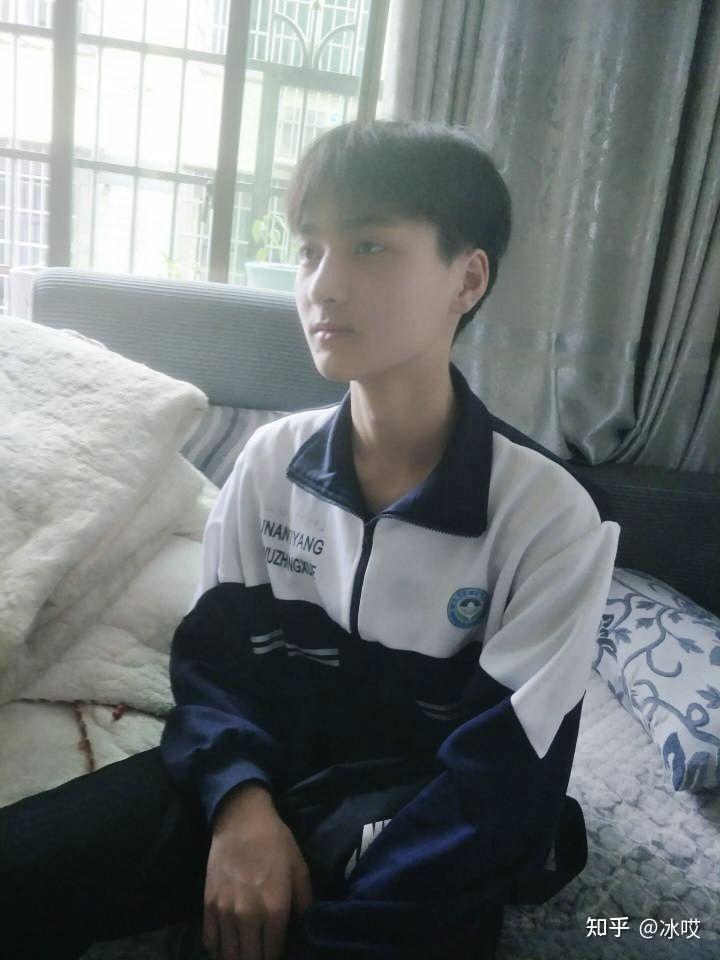 可以分享一下你见过的最帅男高中生吗? - 知乎