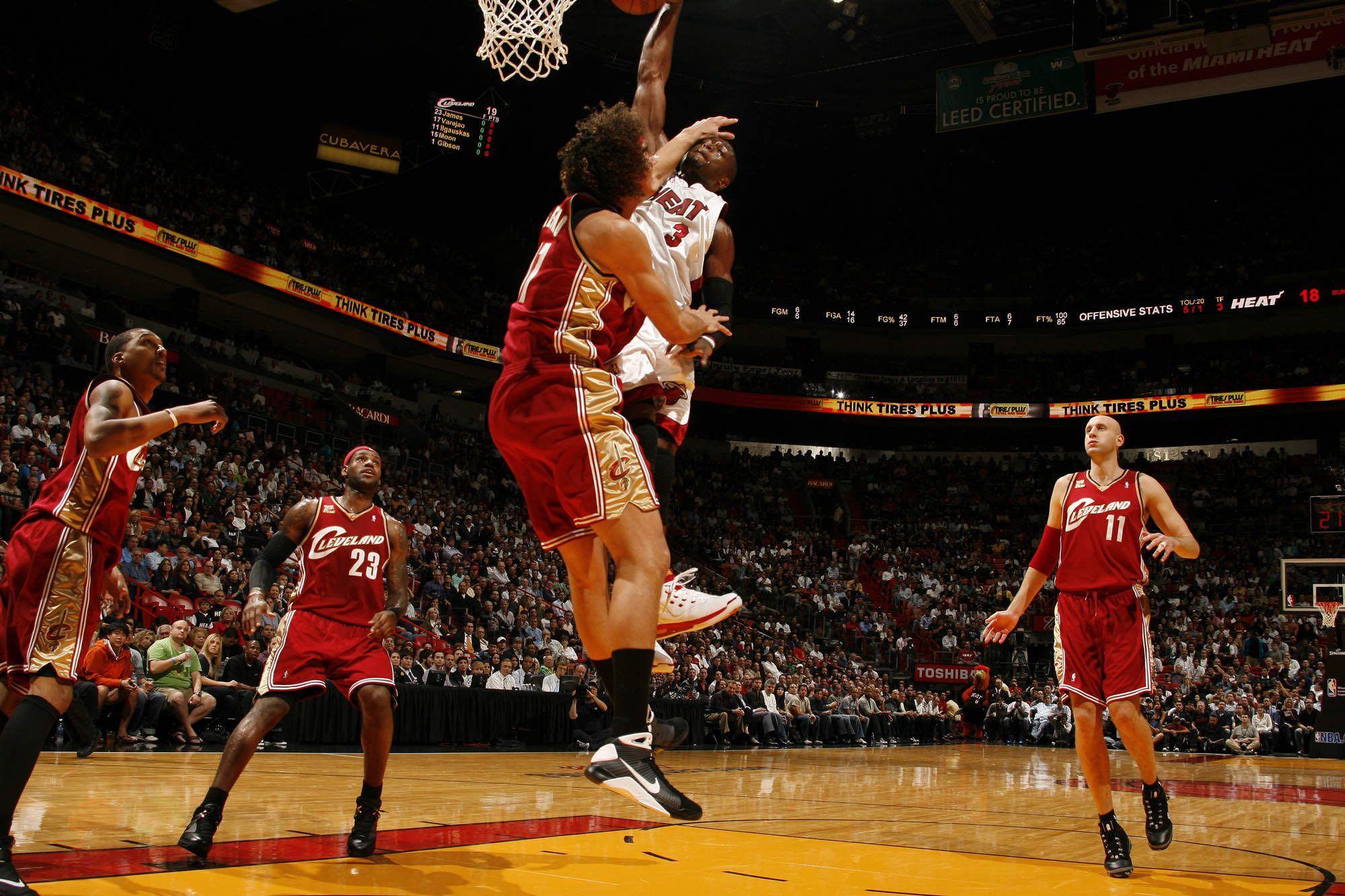 nba比赛时球员们的身体冲撞对抗有多激烈