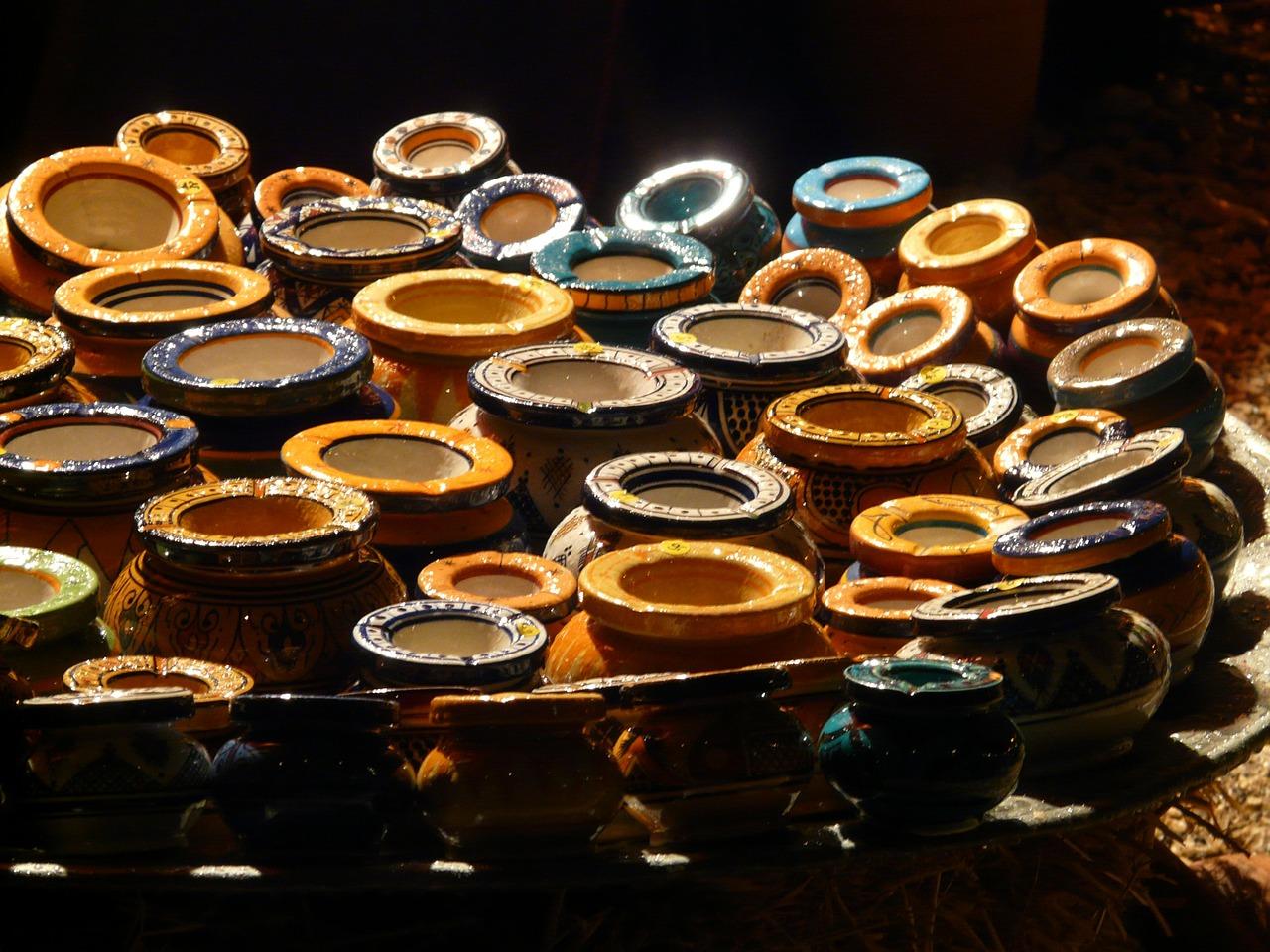 3. 精准裁剪陶瓷瓶