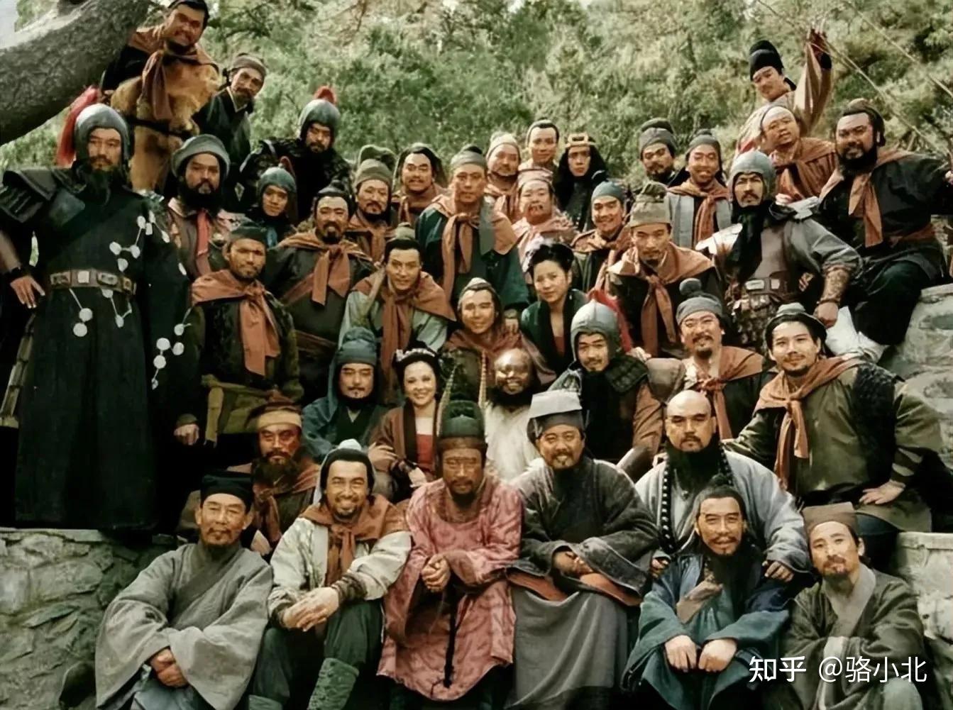简本《水浒传》武力前十名:卢俊义第五,董平第六,徐宁第七 - 知乎
