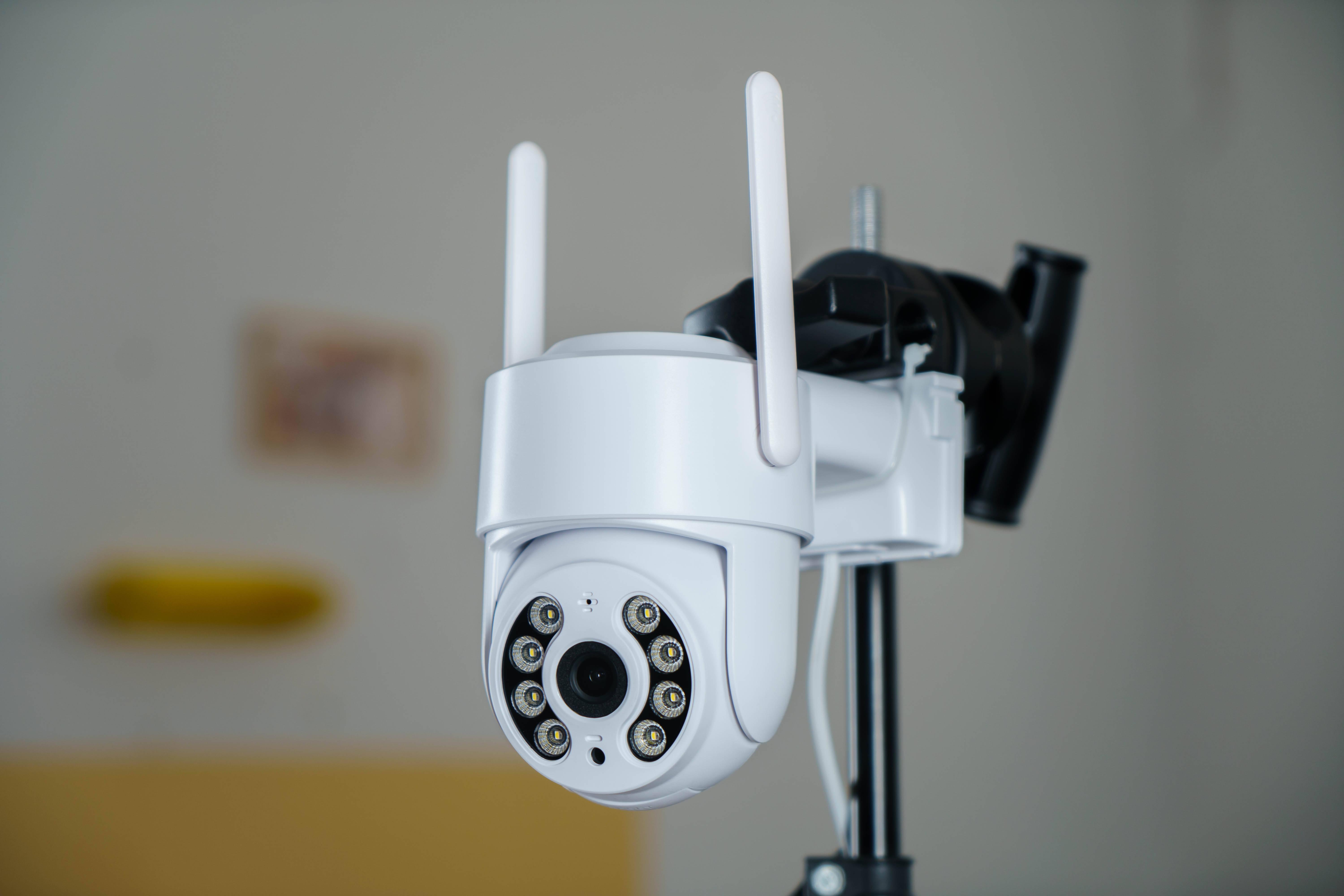 无宽带环境也能远程看护-叮零4g户外云台摄像机评测