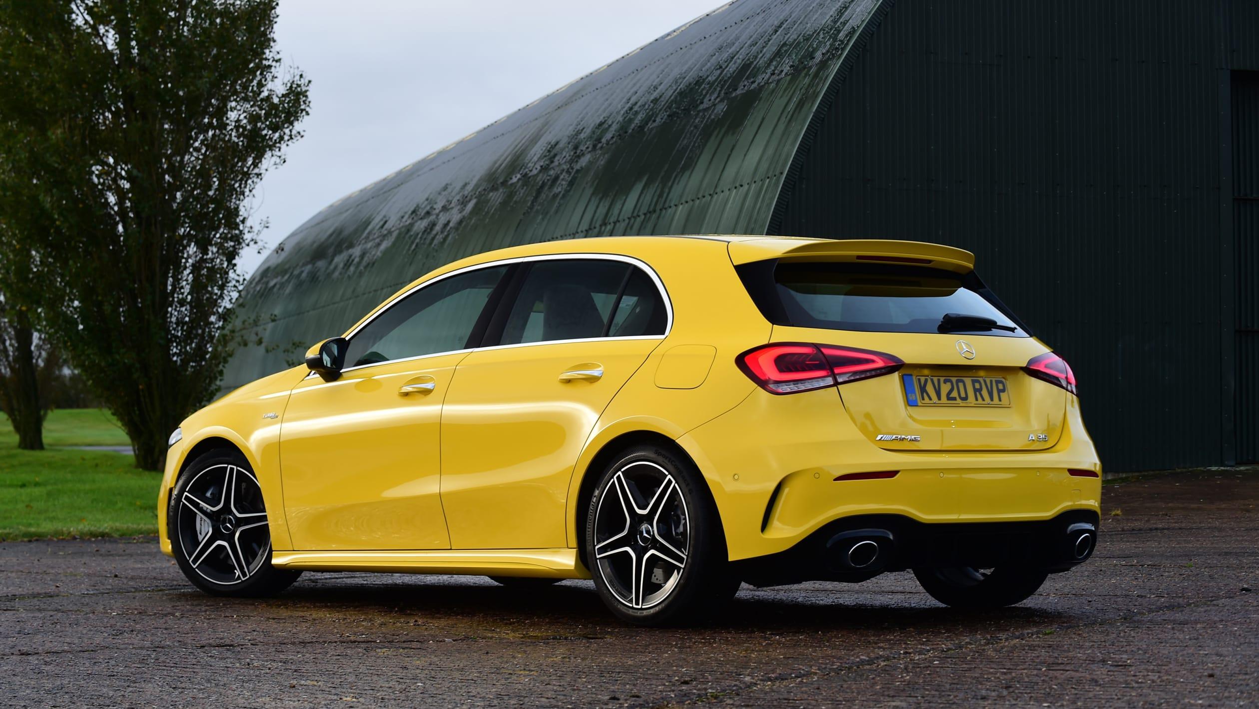 入门豪华小钢炮对决全新奥迪s3实拍图对比奔驰amga35