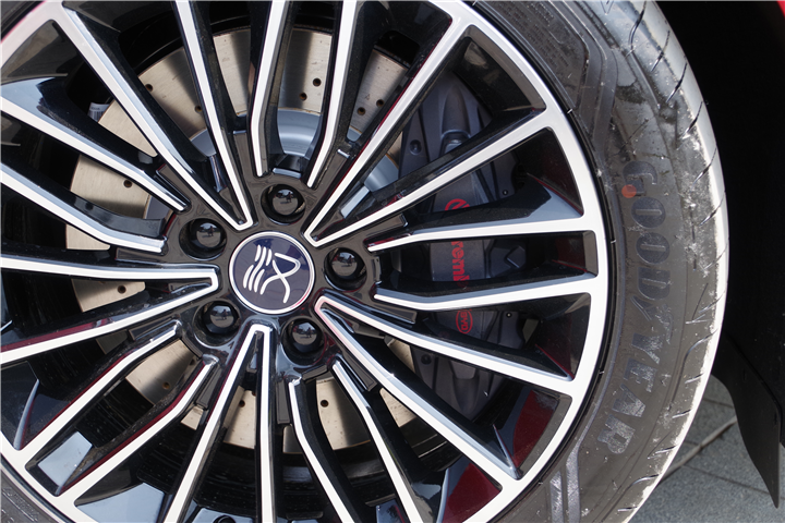 25万的大众高级车用鼓刹?id.4靠什么才可以在国内立足?