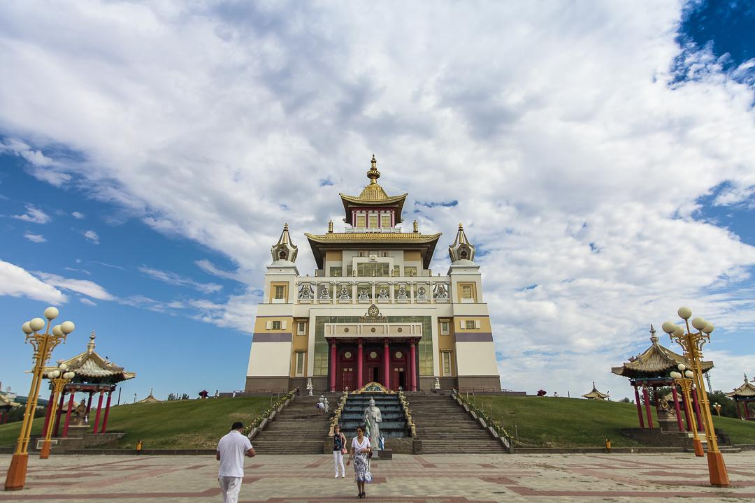 当年没跟渥巴锡回来的卡尔梅克人和回来的土尔扈特人,他们过的好吗?