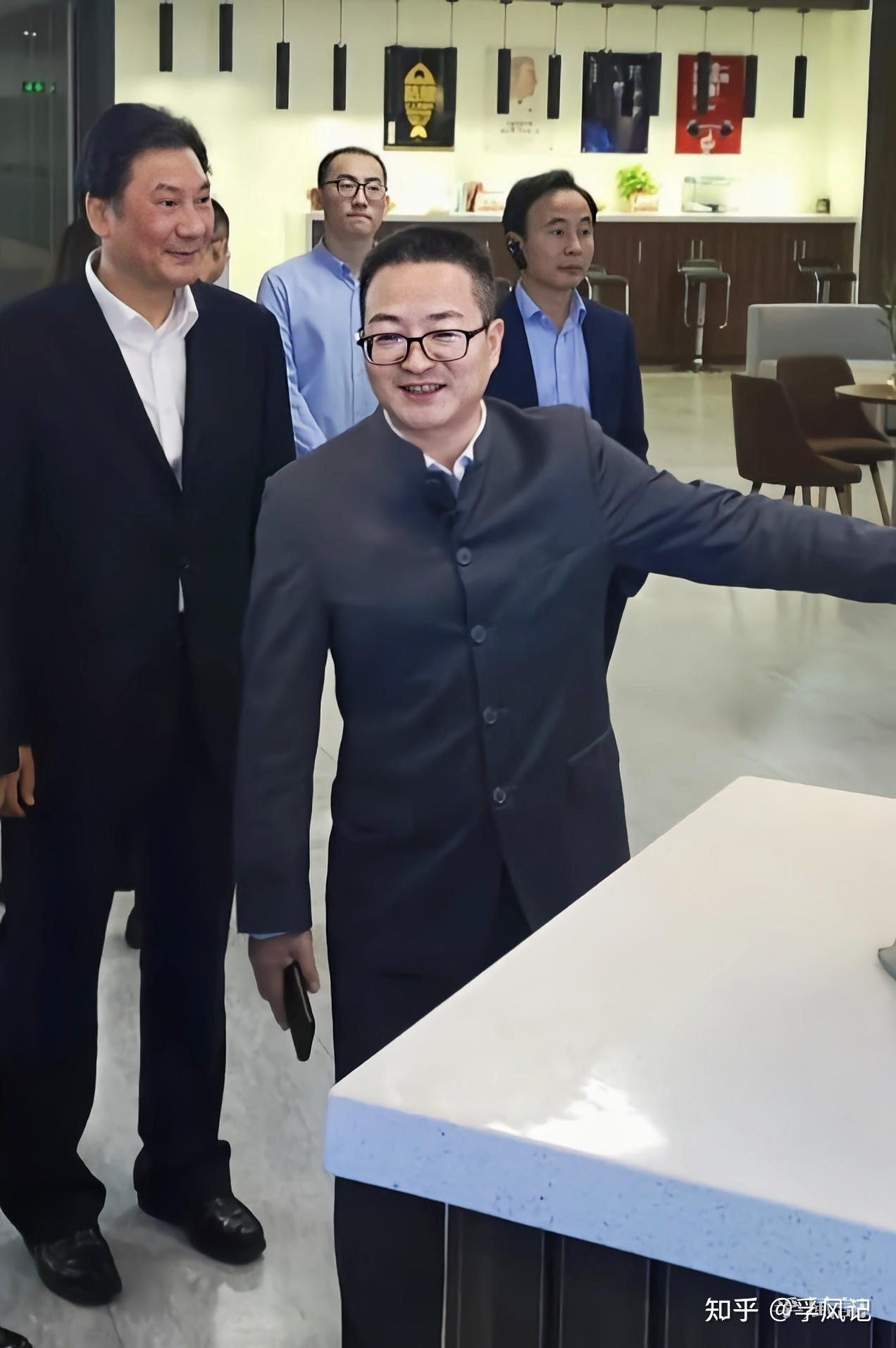 宁波甬港现代控股总裁赵庆父女被砸身亡现场惨烈不忍直视