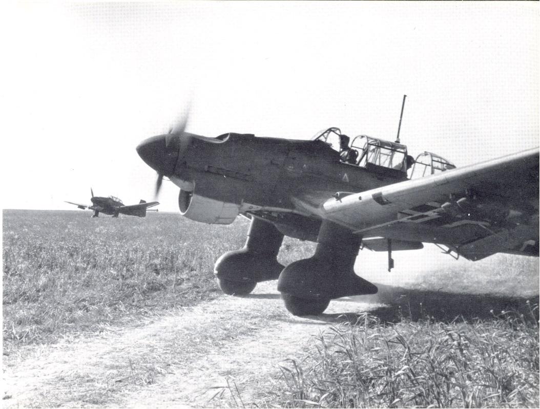 从天而降的呼啸死神ju87斯图卡俯冲轰炸机小传