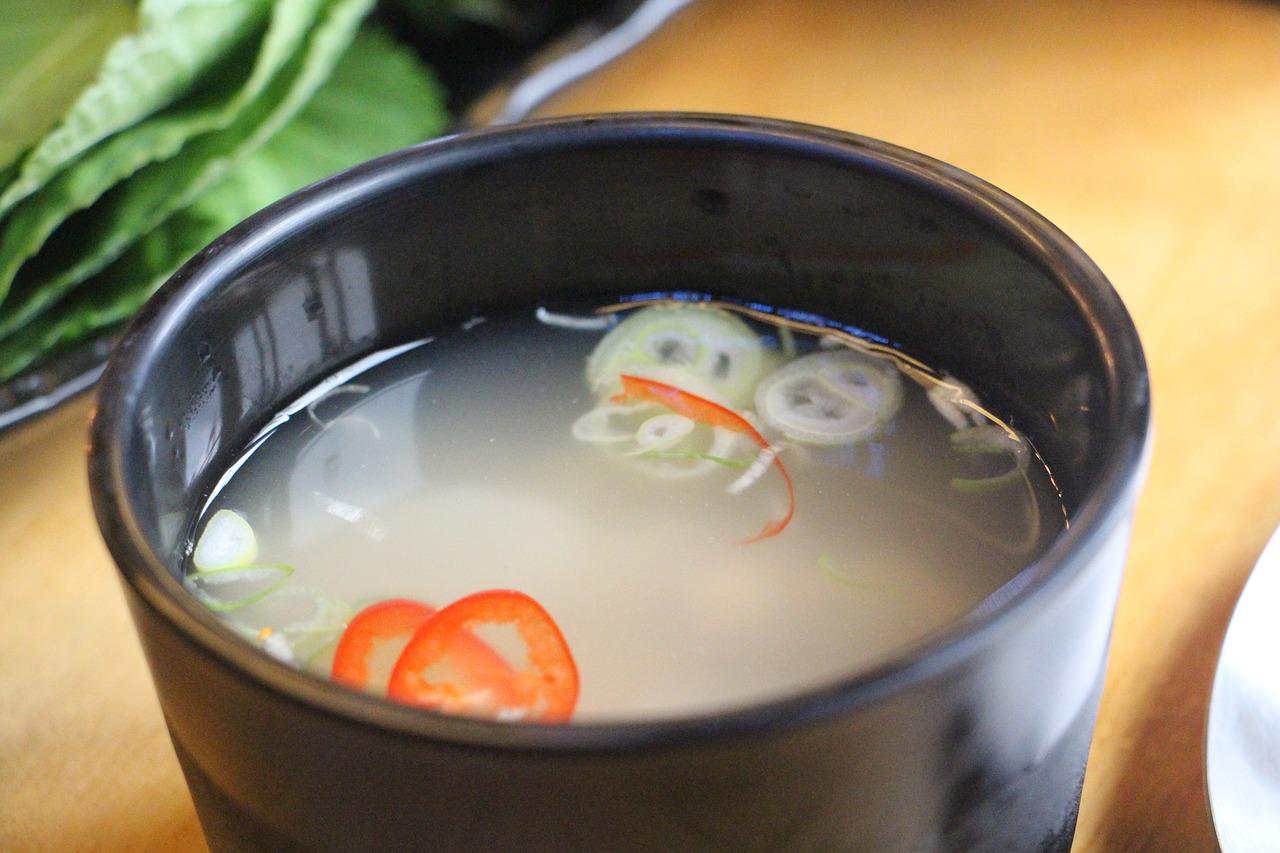 如何清理锅底黑