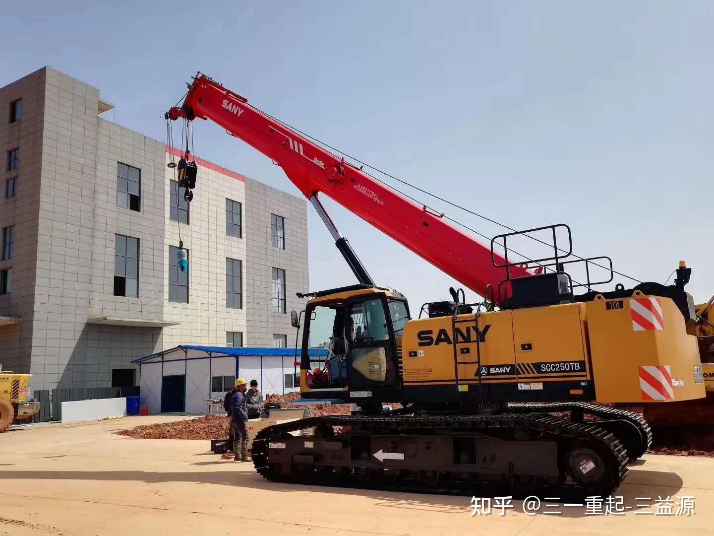 从施工案例看三一25t伸缩臂履带吊附带伸缩臂履带吊图片