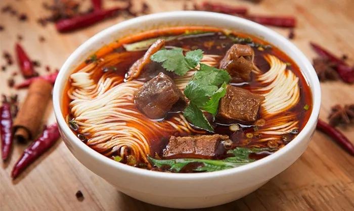 茄汁牛肉面和重庆小面的家常做法