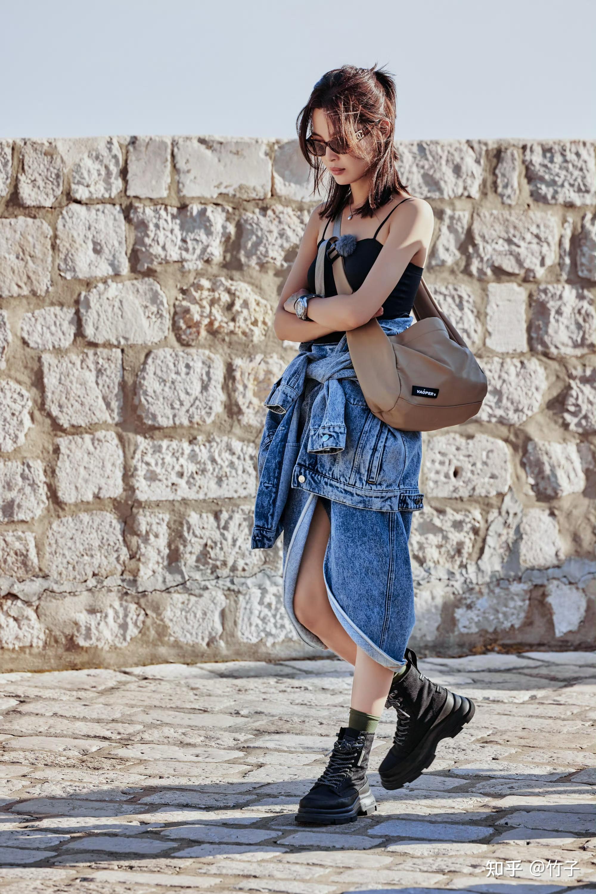 辛芷蕾最新花少旅行美照随性洒脱酷酷的拽姐范满满辛芷蕾好美