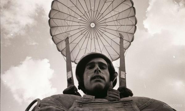 其实碟中谍6全面瓦解里的halo跳伞对你来说并不陌生