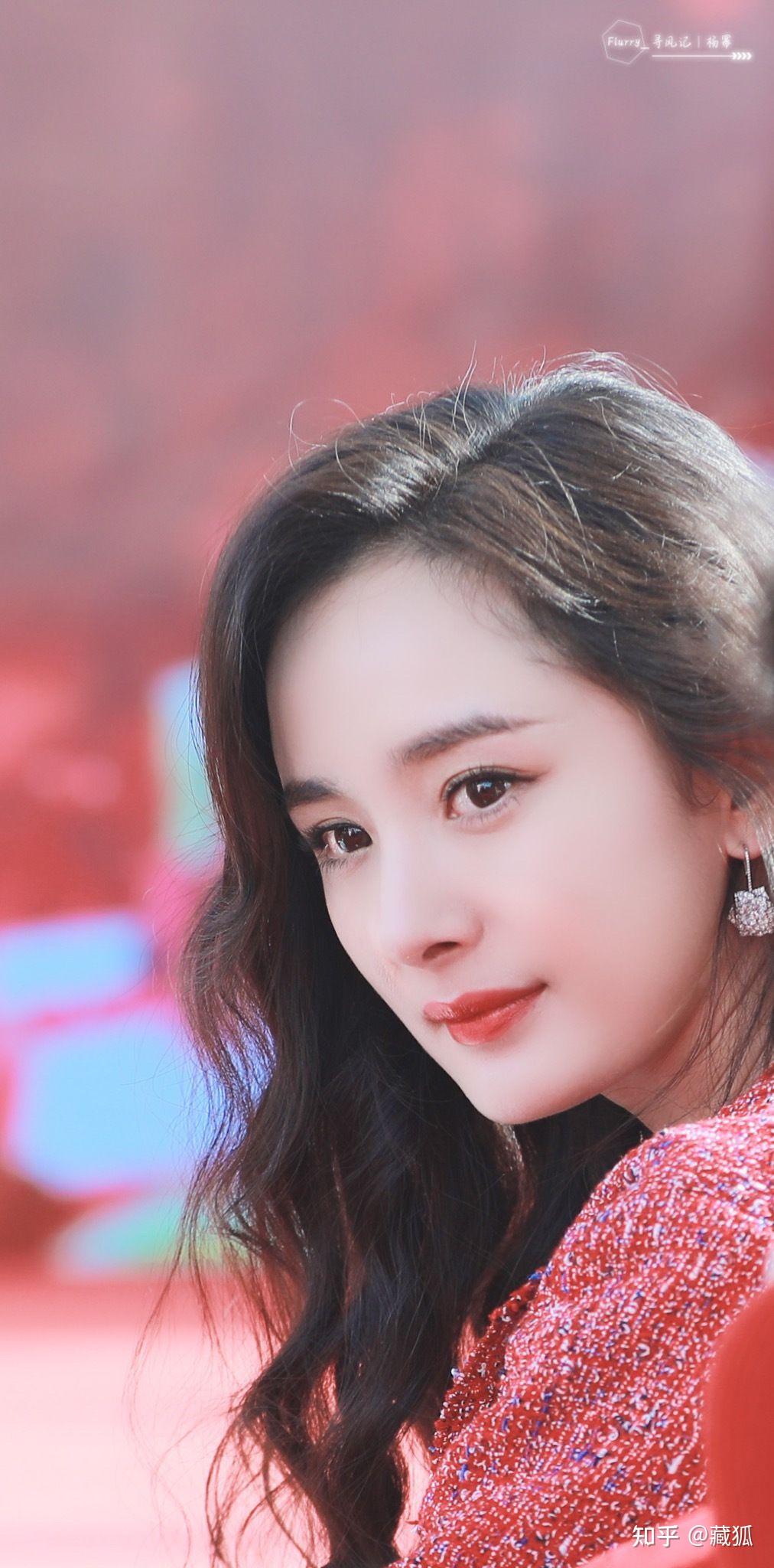 杨幂有哪些出圈神图? - 知乎