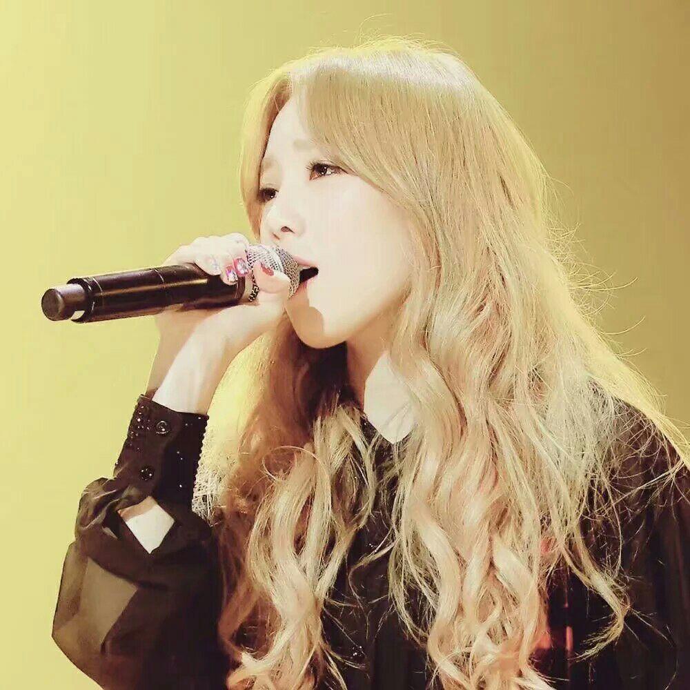 金泰妍金发时期的神图