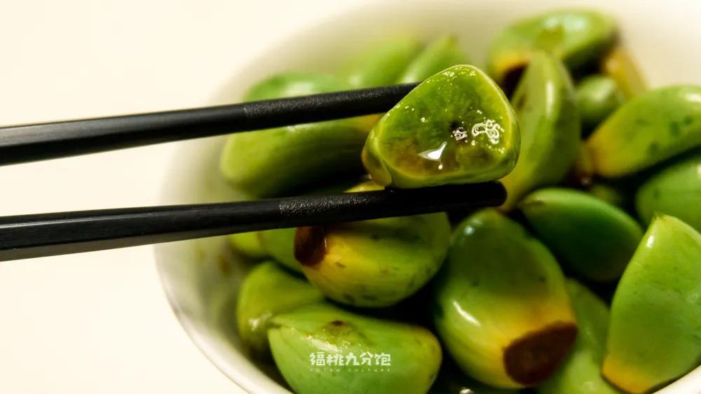 咋样做腊八蒜又好吃又脆绿 v2-431080ebcca17f0dff8c1be71e1c2a18_r.jpg