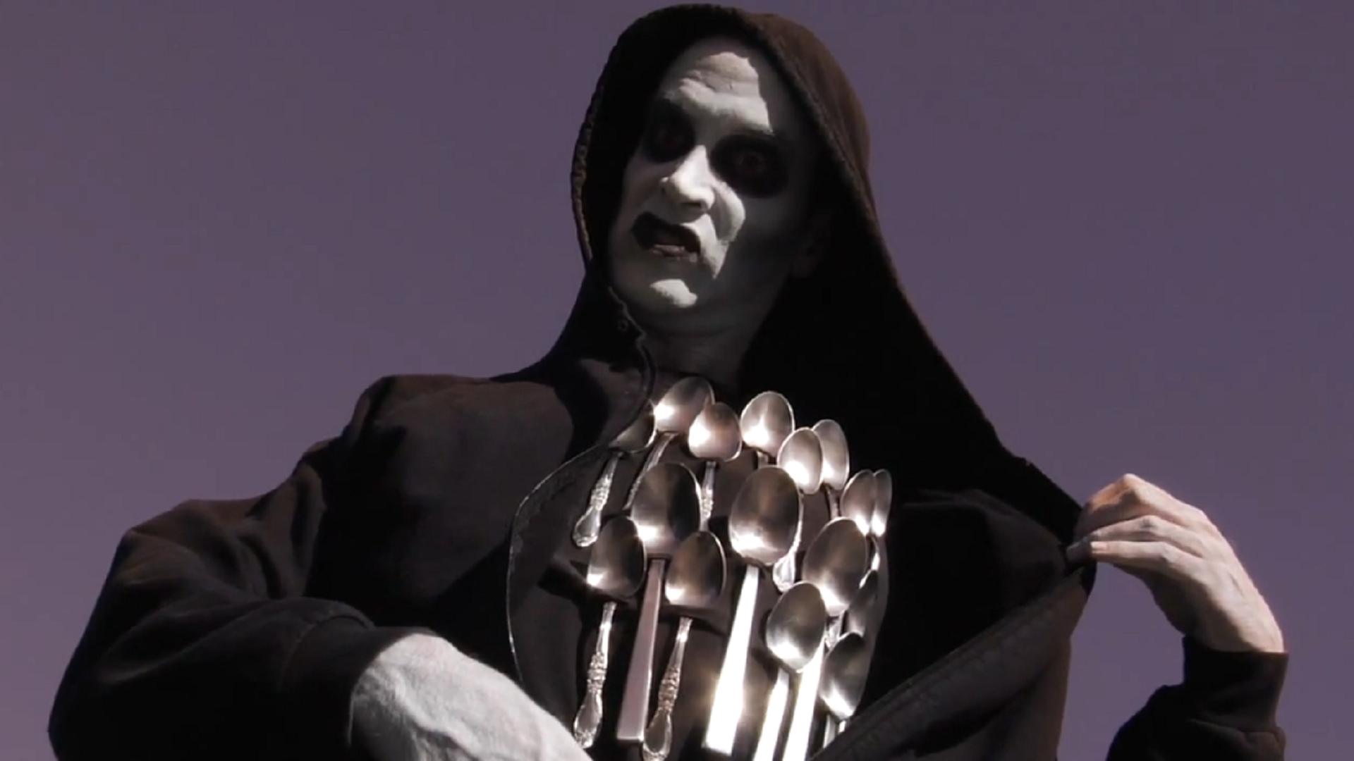 史上最执着的杀手每天用勺子敲击对方2万次勺子杀人狂