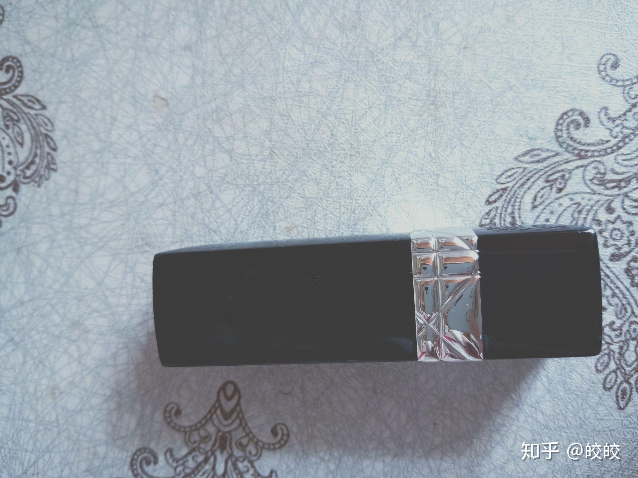 求大神:迪奥999底部编码刻在角上,标签也不正是真的么? - 知乎