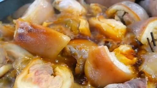 台湾人人都爱吃的卤肉饭大块卤肉酱香浓郁入口即化太香了