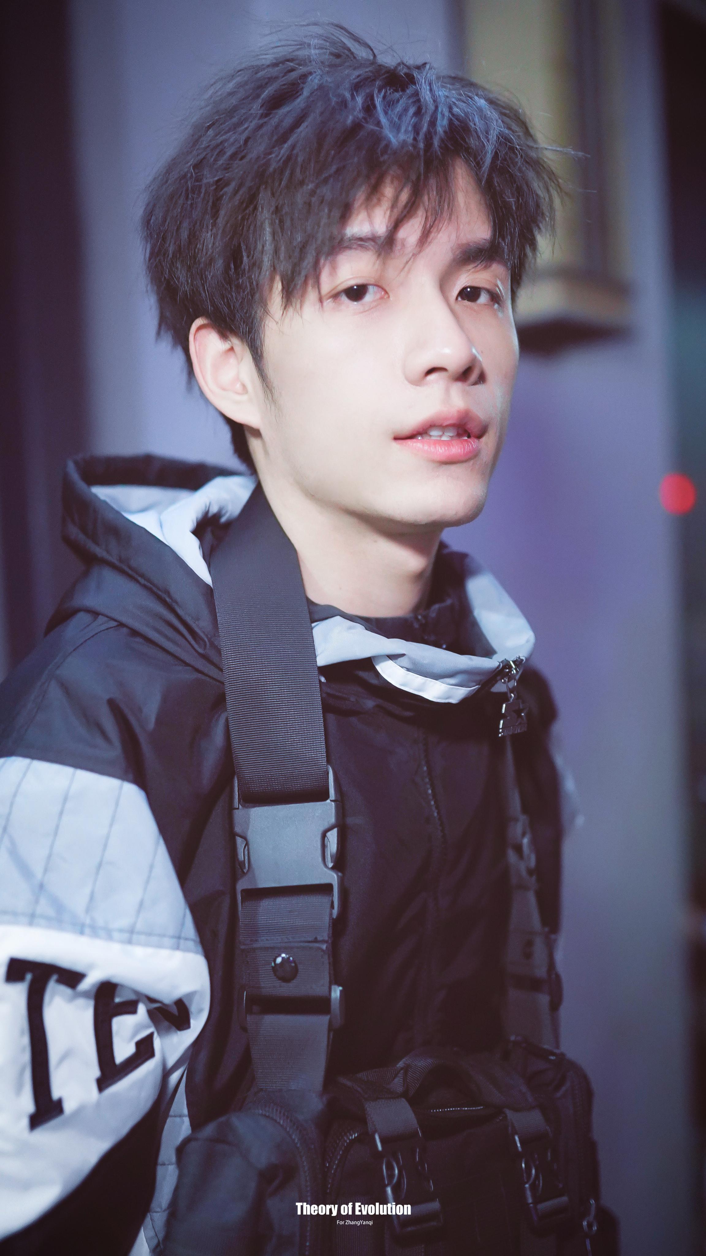 如何评价创造营2019的张颜齐