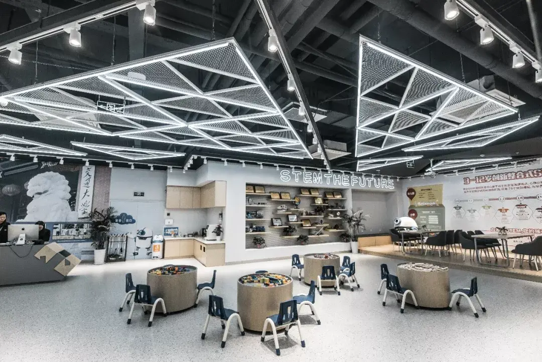 昂立stem从线下到omo的素质教育之路