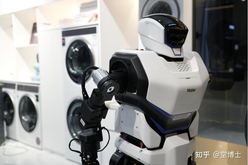 乐聚机器人携手海尔机器人打造人形机器人智慧家庭应用新场景