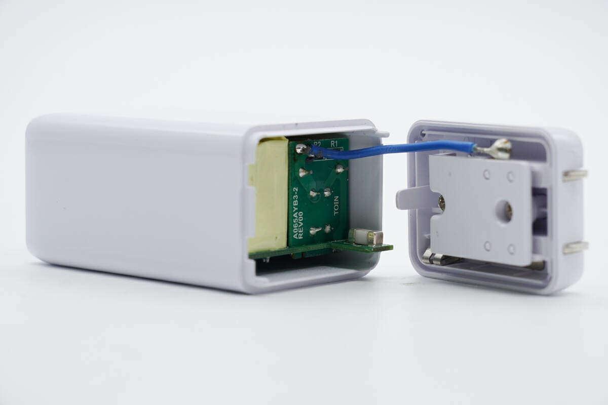 拆解报告:白牌60w双usb-c口快充充电器upd065a-01pa