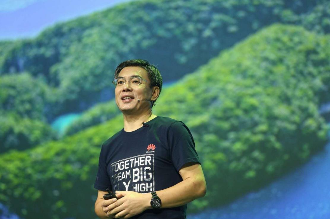 2014年3月,阎力大出任华为企业bg总裁,深刻感受到了形势的紧迫性,痛下