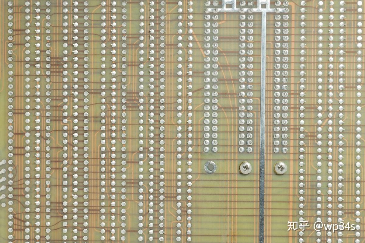 电与磁的极致艺术~1968年的HP9100A晶体管计算器(机)-2