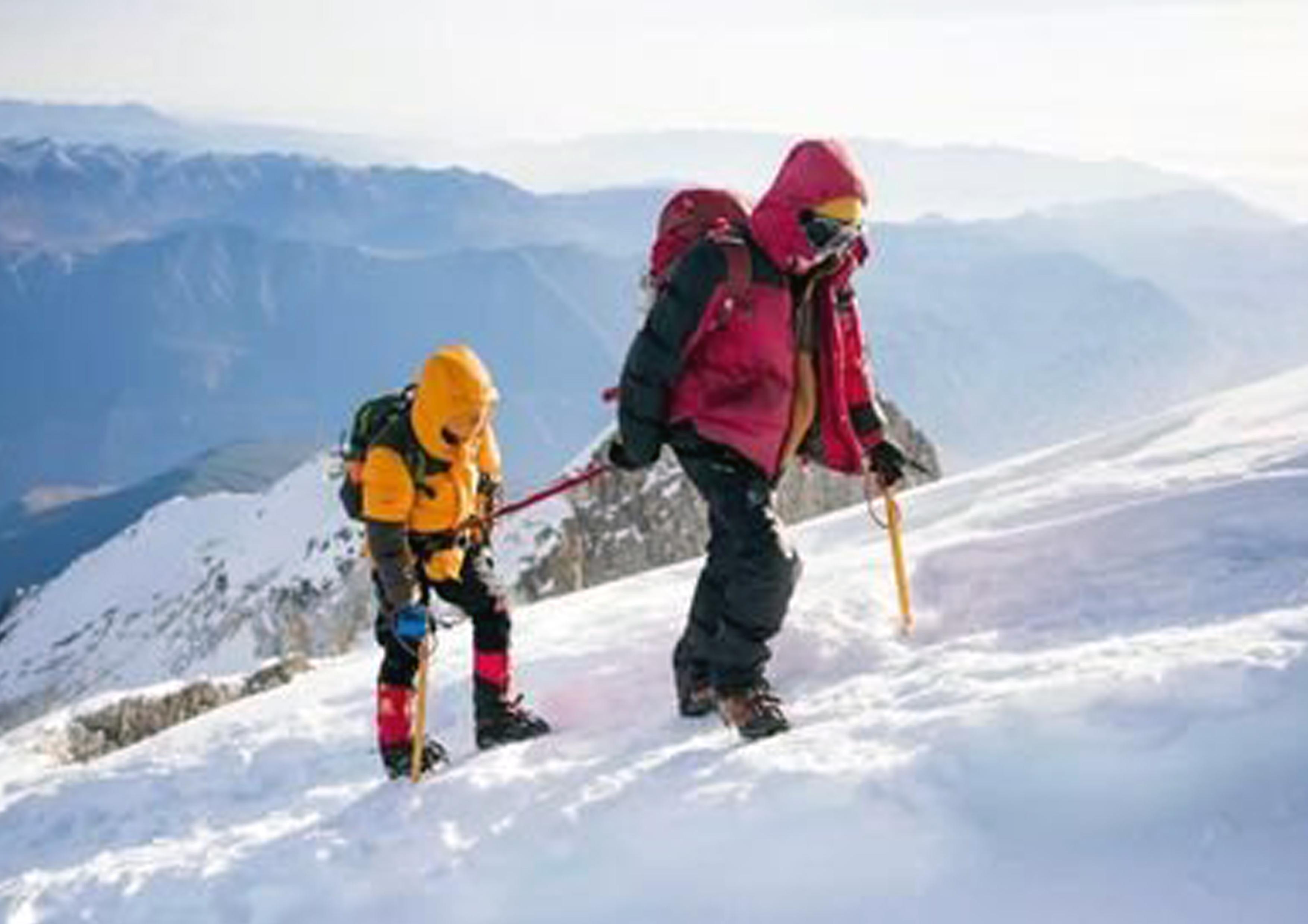 周末入门级雪山挑战 四姑娘山大峰攀登2.5日