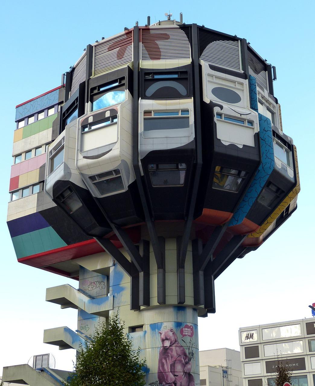 3. 高端社区环境