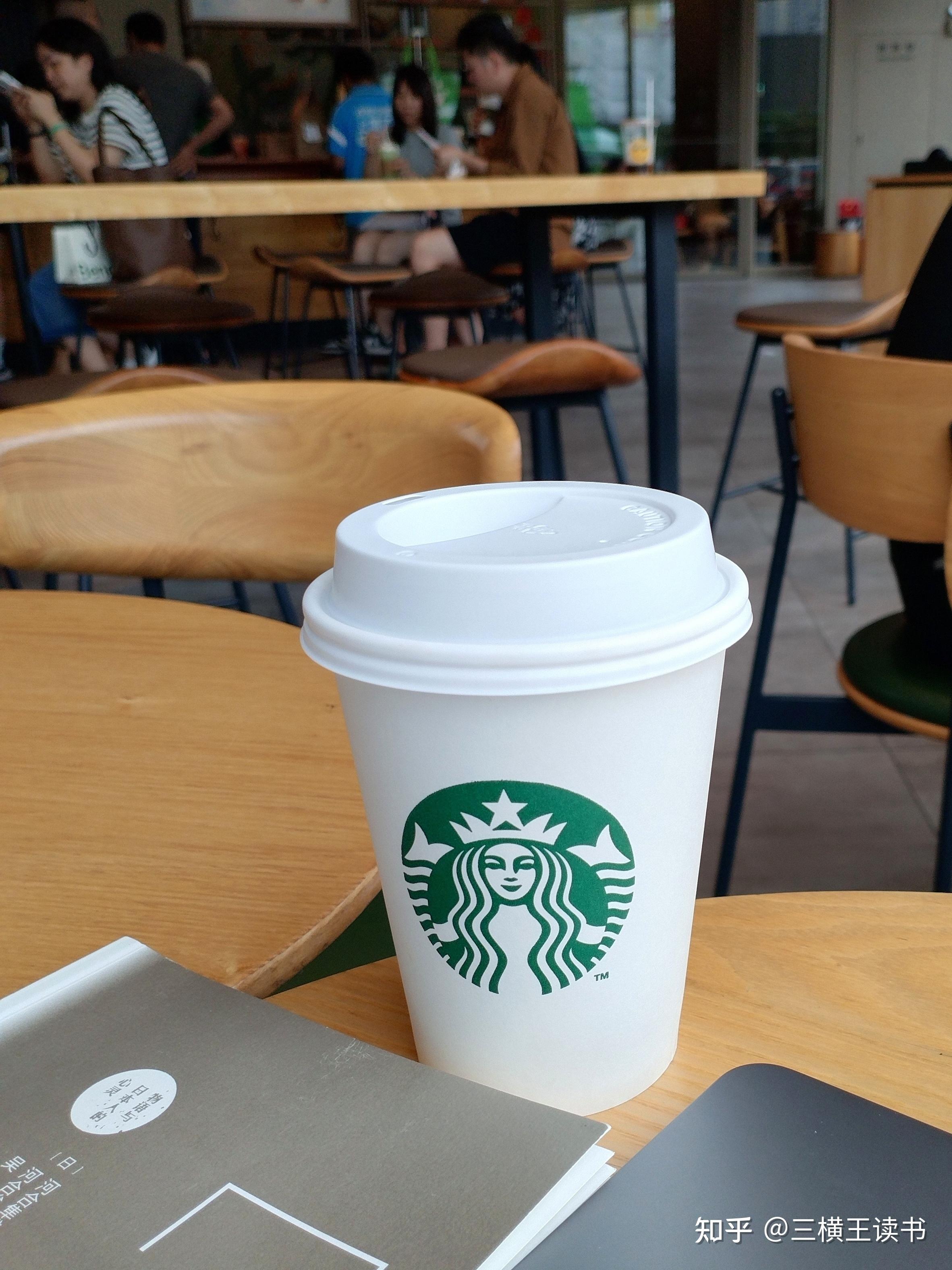 男子未下单坐星巴克 1 分钟被劝离,这合理合法吗?