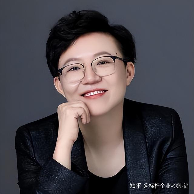 最火商业导师张琦单月涨粉1200万凭什么她能一炮而红