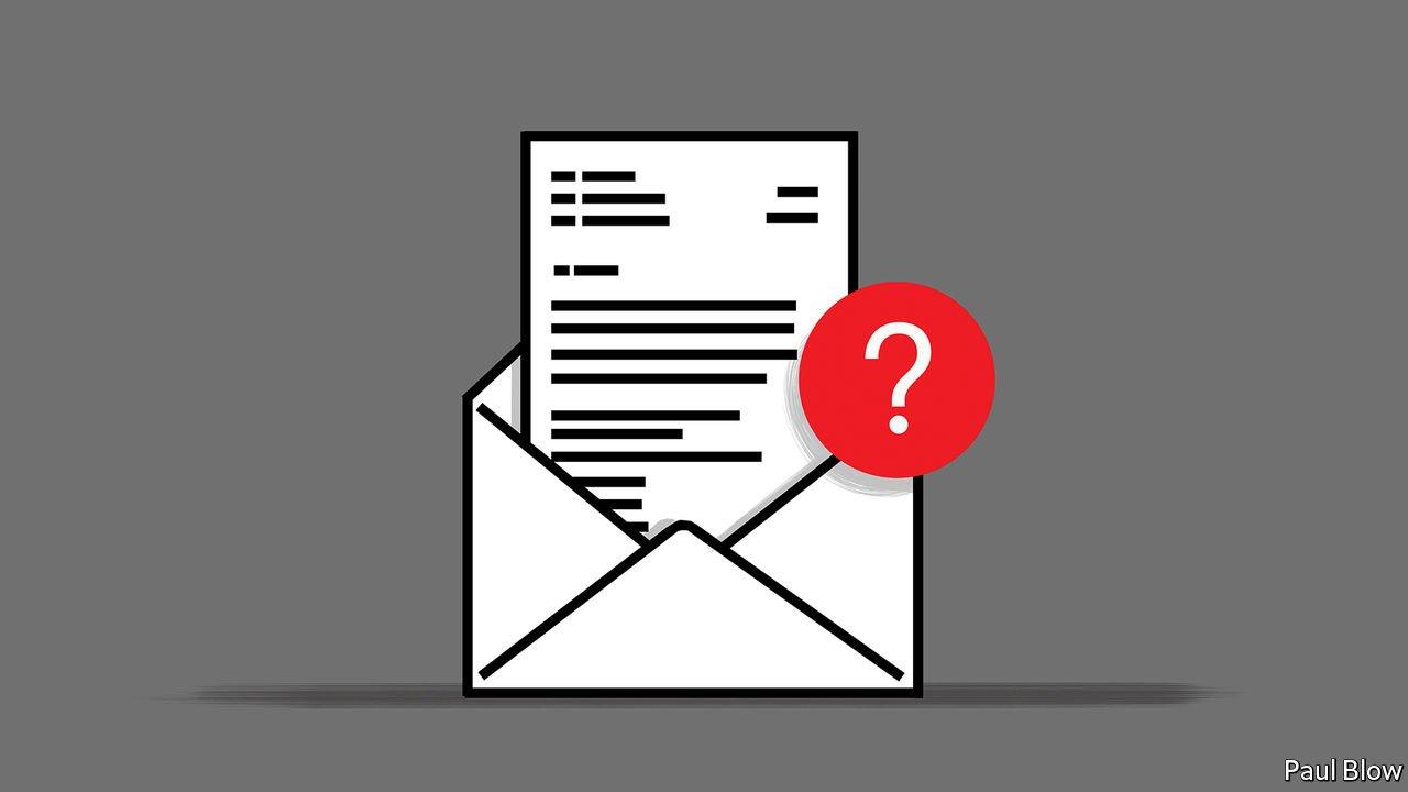 (formal) written or expressed in the form of letters 书信的;用