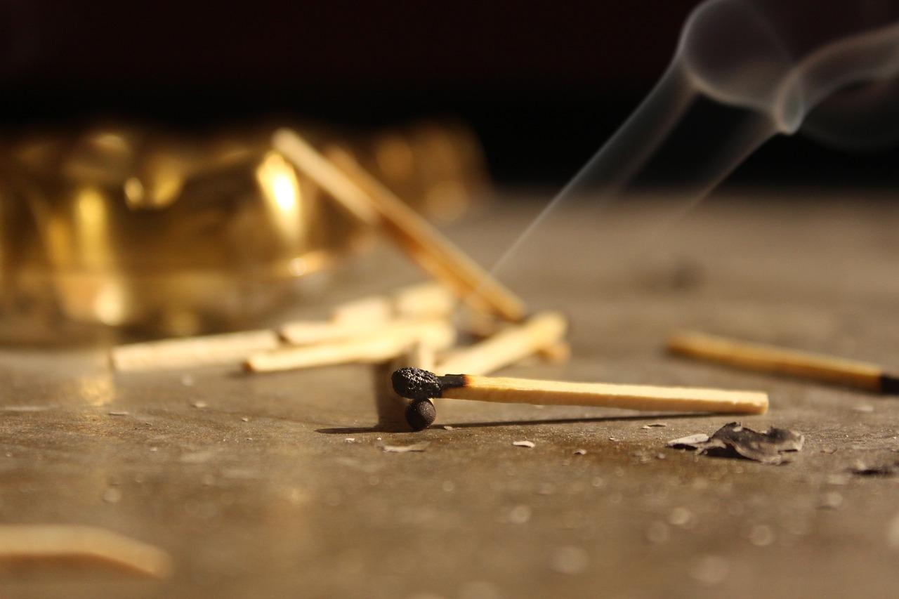 3. 窗帘隔热妙招