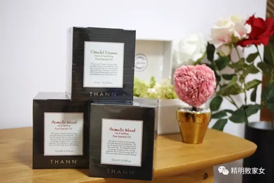 里带上了飞机……我最喜欢的是aromatic wood香木系列,里面有橘橙精油