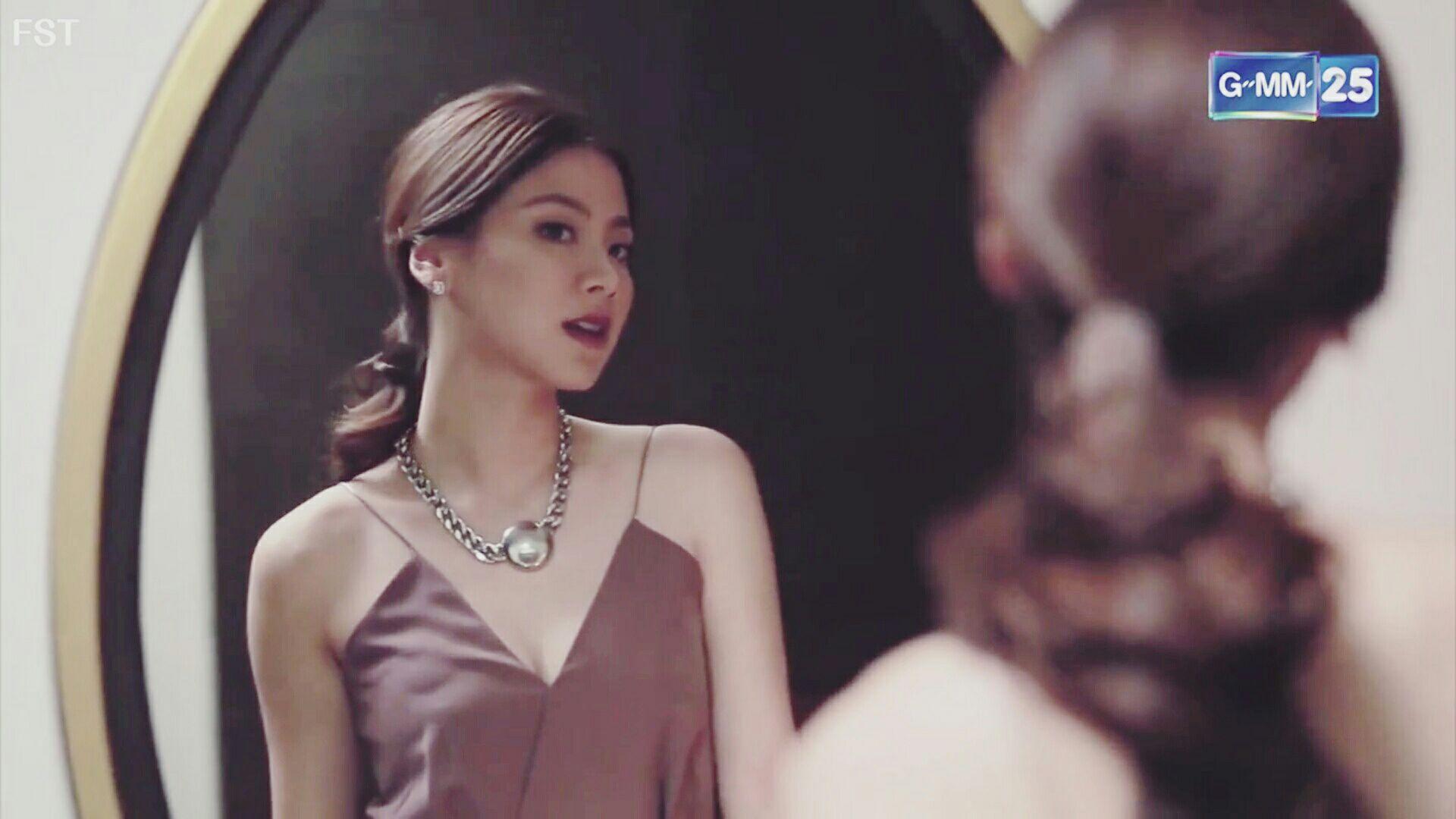 如何评价泰国女演员平采娜长相? - 知乎