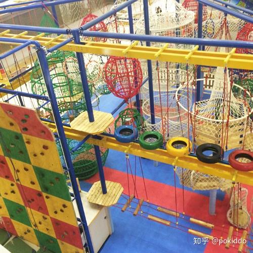 室内儿童拓展乐园让孩子勇于发现未知的乐趣